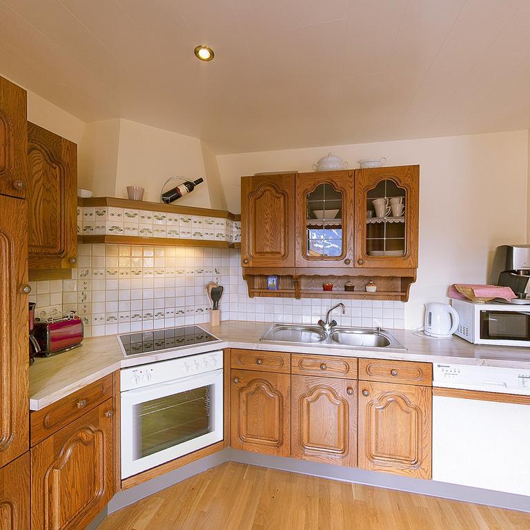 Haus Battlogg Apartment บาร์โธโลเมแบร์ก ภายนอก รูปภาพ