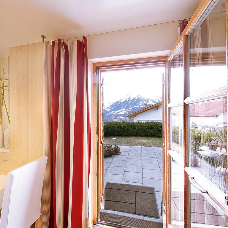 Haus Battlogg Apartment บาร์โธโลเมแบร์ก ภายนอก รูปภาพ