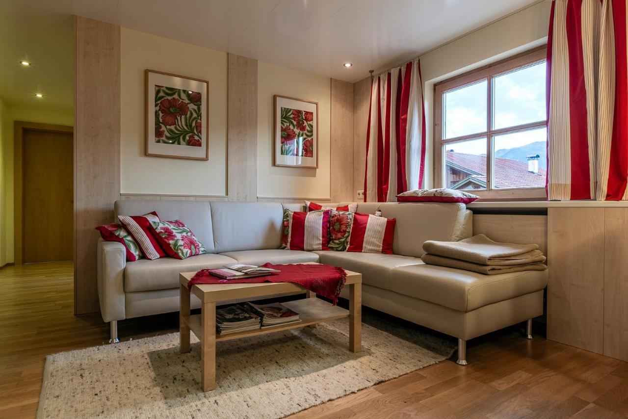 Haus Battlogg Apartment บาร์โธโลเมแบร์ก ภายนอก รูปภาพ